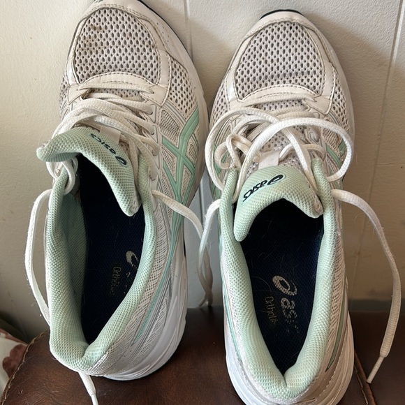 ASIC orthotics - Picture 2 of 3